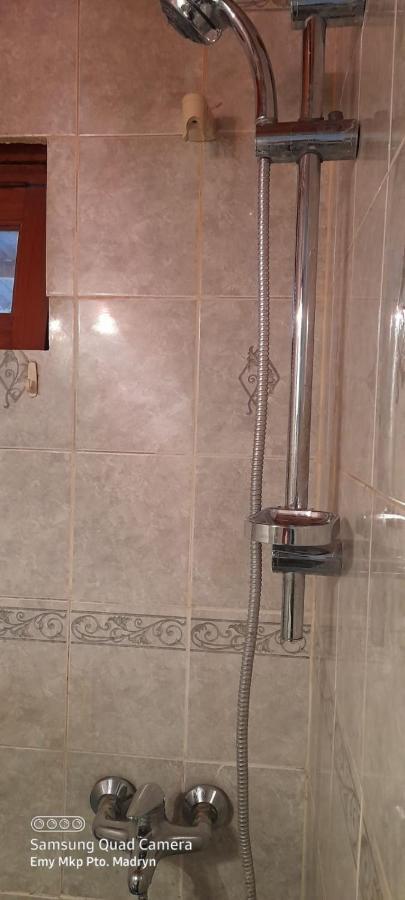 Pequena Casa De Troncos, Detras De Casa Principal No Trabajo Con Tarjeta De Credito Puerto Madryn Exterior foto